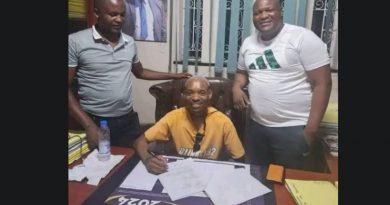How much is ex-Kaizer Chiefs star Billiat going to earn in Zimbabwe